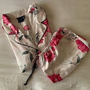 “Silk” Floral PJ Set